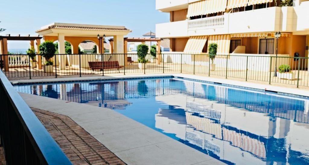 린콘데라빅토리아 Torrevida 80 Metros De La Playa Y Piscina Abierta 아파트 외부 사진
